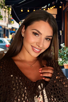 Ukrainian girl marina from valencia with Dark Brown hair age 26 photo-17