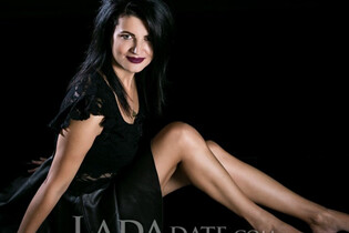 Moldovan girl irina from ceadir-lunga with Black hair age 33 photo-5