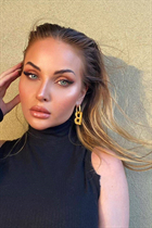 Perfect woman stella from paris with Blonde hair age 33 photo-2