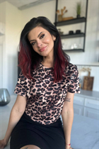 Date Ukrainian women iryna from dnipro with Black hair age 46 photo-17