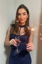 Mujer perfecta liubov de napoli con pelo Marrón oscuro y edad 36 photo-72