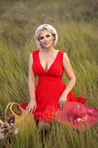 Chica ucraniana larisa de kharkov con pelo Rubio y edad 53 photo-17