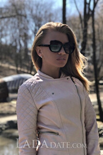 Russian bride yana from kharkov with Blonde hair age 31