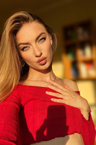 Ukrainian bride maria from kiev with Light Brown hair age 25 photo-15