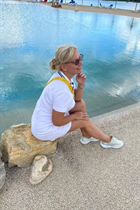 Saliendo con una chica ucraniana natalia de kharkov con pelo Rubio y edad 49 photo-4