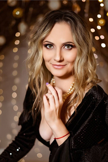 Ukrainian girl alla from odessa with Blonde hair age 46
