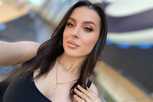 Jolie fille tatiana de monaco avec Brunette cheveux, âge 30 photo-16