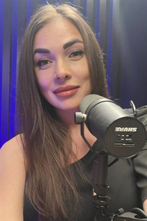 Belle femme ukrainienne kateryna de kiev aux cheveux Chatain clairs, age 42