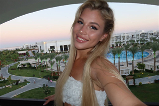 Superbe femme ukrainienne mariia de lviv avec Blond cheveux, âge 20 photo-3