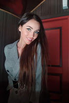 Novia de tallinn katerina con pelo Marrón oscuro y edad 43 photo-9