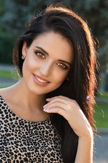 Hot russian women for marriage ekaterina from ulm with Dark Brown hair age 32