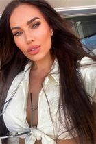 Wife from Ukraine lyudmila from kiev with Black hair age 43 photo-9