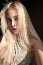 Gorgeous Ukrainian bride anna from kyiv with Blonde hair age 30 photo-3