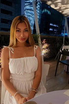 Bride from london kamelle with Blonde hair age 38 photo-8