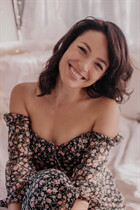 Ukrainian woman for marriage zinaida from mariupol with Black hair age 36 photo-1