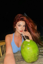 Dating a brazilian girl livia from rio de janeiro with Black hair 22 years old photo-10