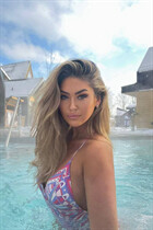 Perfect woman paula from toronto with Light Brown hair age 33 photo-3