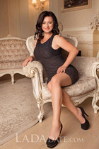 Hermosa chica ucraniana irina de kiev con pelo Marrón oscuro y edad 40 photo-1