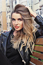 Hermosa mujer ucraniana alina de kiev con pelo Marrón claro y edad 33 photo-1
