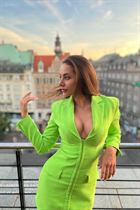 Beautiful ukrainian woman tatiana from kiev with Dark Brown hair age 28 photo-4