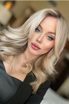 Belle fille allemande elena de frankfurt avec Blond cheveux 28 ans photo-1