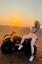 Stunning Ukrainian woman olga from kiev with Black hair age 33 photo-8