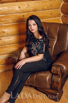 Moldovan woman liliana from tiraspol with Black hair age 43 photo-6