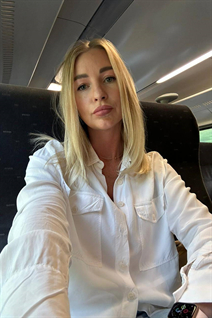 Pretty girl maria from waterloo with Blonde hair age 36