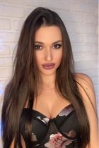 Ukrainian girl julia from kharkiv with Dark Brown hair age 26 photo-14