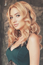 Dating a ukrainian girl oksana from nikolaev with Light Brown hair age 34 photo-1