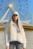 Dating a ukrainian girl anastasia from odessa with Blonde hair age 26 photo-5
