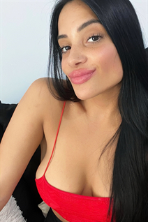 Femme argentine camila de buenos aires avec Noirs cheveux 29 ans