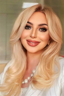 Pretty Ukrainian girl natalia from kiev with Blonde hair age 69