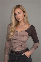 Mariée de valencia marianna avec Blond cheveux, âge 46 photo-20