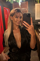 Pretty ukrainian girl illyana from kyiv with Blonde hair age 32 photo-9