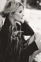 Dating a german girl irina from berlin with Blonde hair 41 years old photo-23