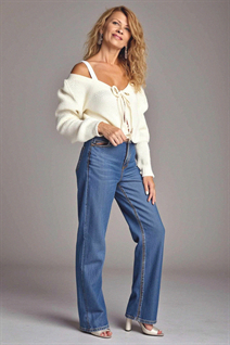 Ukrainian girl for marriage larisa from odessa with Blonde hair age 60