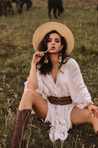 Stunning Ukrainian woman karyna from kiev with Dark Brown hair age 30 photo-9
