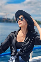 Perfect woman elina from valencia with Dark Brown hair age 38 photo-2