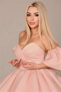 Femmes incroyables d'Ukraine olena de poltava avec Blond cheveux, âge 34