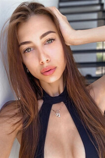 Ukrianian women anastasia from kiev with Light Brown hair age 27