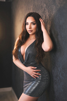 Beautiful woman of ukrainian oleksandra from mykolaiv with Black hair age 29 photo-7