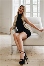 Belle fille ukrainienne anastasiia de kyiv avec Blond cheveux, âge 35 photo-19