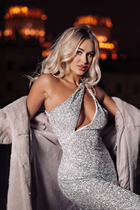 Femme parfaite katerina de hamburg avec Blond cheveux, âge 26 photo-17