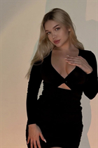 Jolie fille oksana de wroclaw avec Blanc gris cheveux, âge 24 photo-11