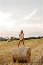 Wife from Ukraine olga from kharkov with Blonde hair age 36 photo-3