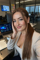 warsaw bride olga with Light Brown hair age 41 photo-11