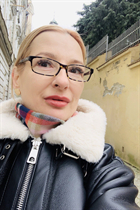 Bride from lisboa elena with Blonde hair age 59 photo-5