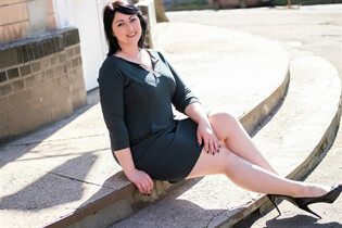Ukrainian girl for marriage inna from nikolaev with Black hair age 43 photo-10