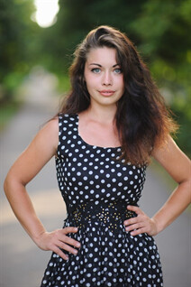 Beautiful women from ukraine snezhana from nikopol with Light Brown hair age 29